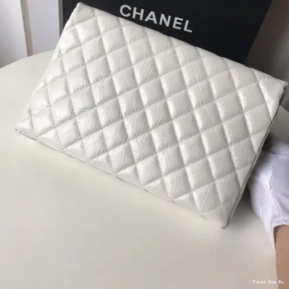 First Bag Ru CHANEL CHANELUTCH 0513